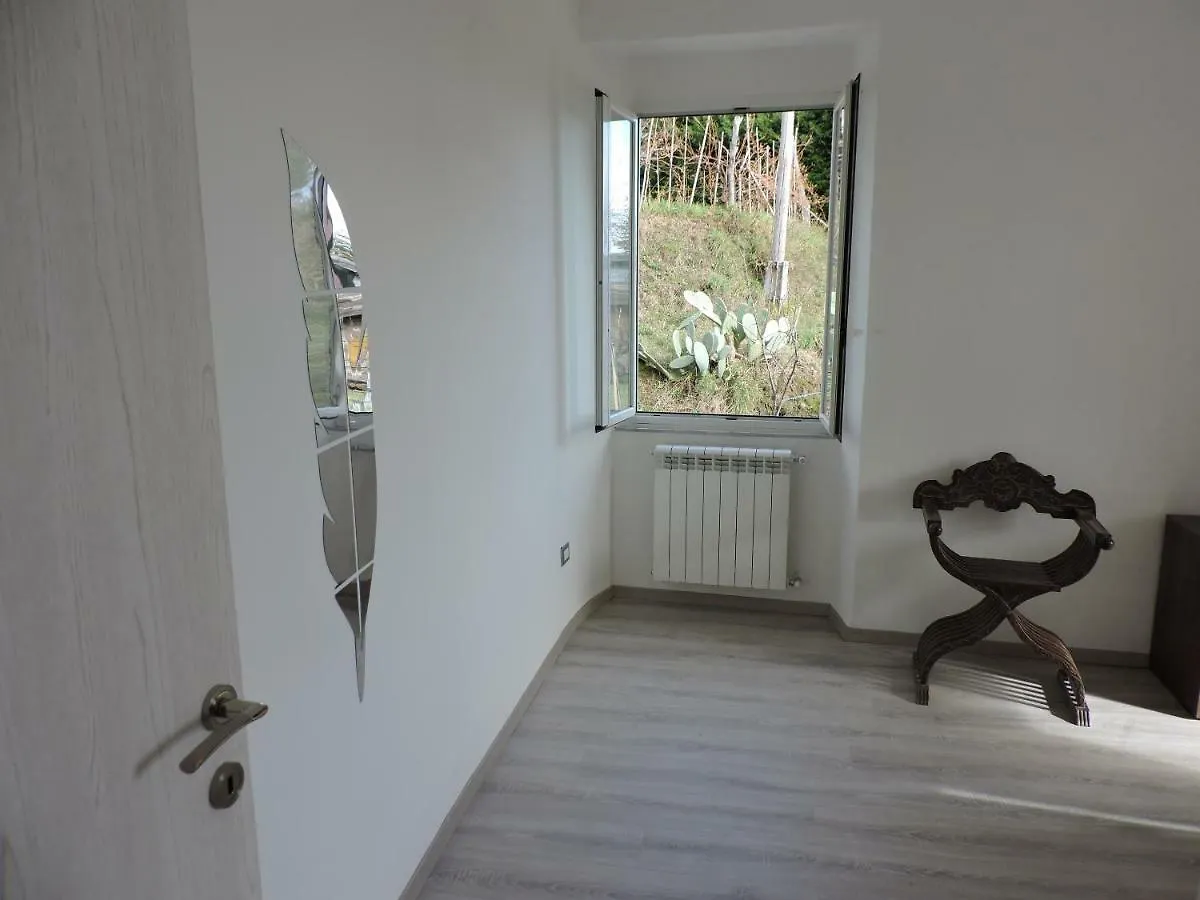 Holiday home Casa Sterinella Villa Follo Alto Italy