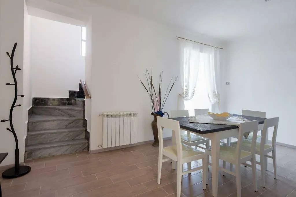 Casa Sterinella Villa Follo Alto Holiday home
